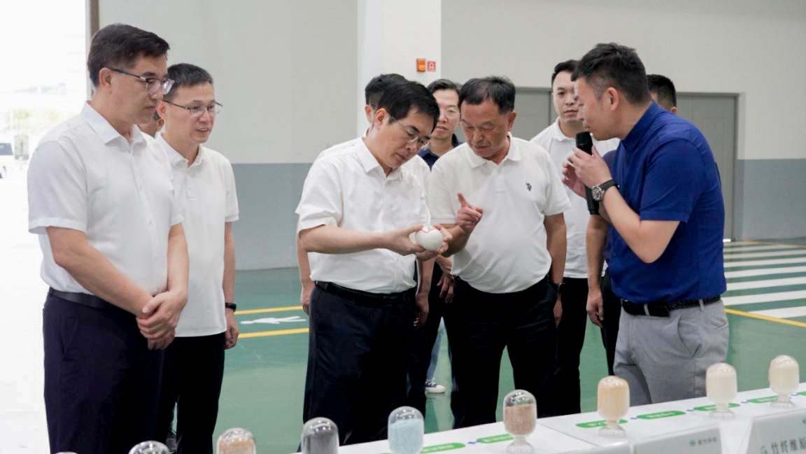 福建省林業(yè)局領導赴漳州、泉州調研 以新材料技術推廣服務助推林業(yè)新質生產(chǎn)力發(fā)展